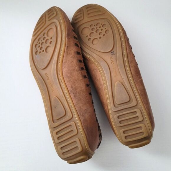 Cole Haan flats/ loafers Size 8 - Picture 10 of 14